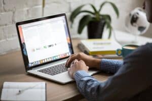 Publishing in the English Language Academic Market for Non-native Speakers @ GRADE – Goethe Research Academy for Early Career Researchers